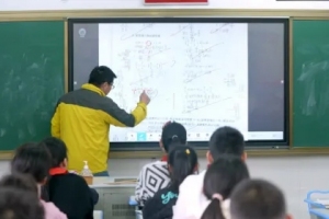 數(shù)字經(jīng)濟(jì)風(fēng)口，LED屏結(jié)緣智慧教育